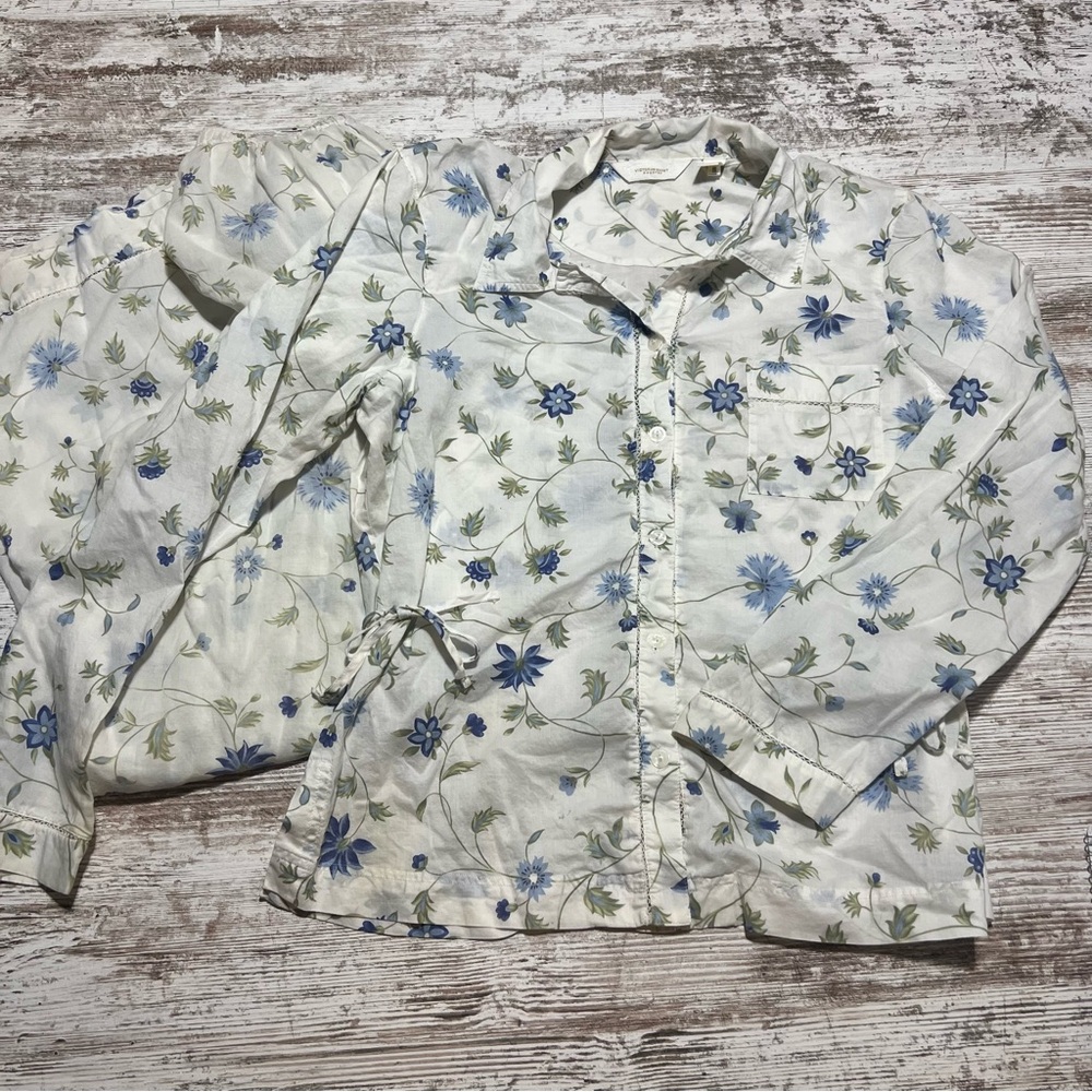 Vintage Victoria's Secret Country Blue Floral pajama set size m